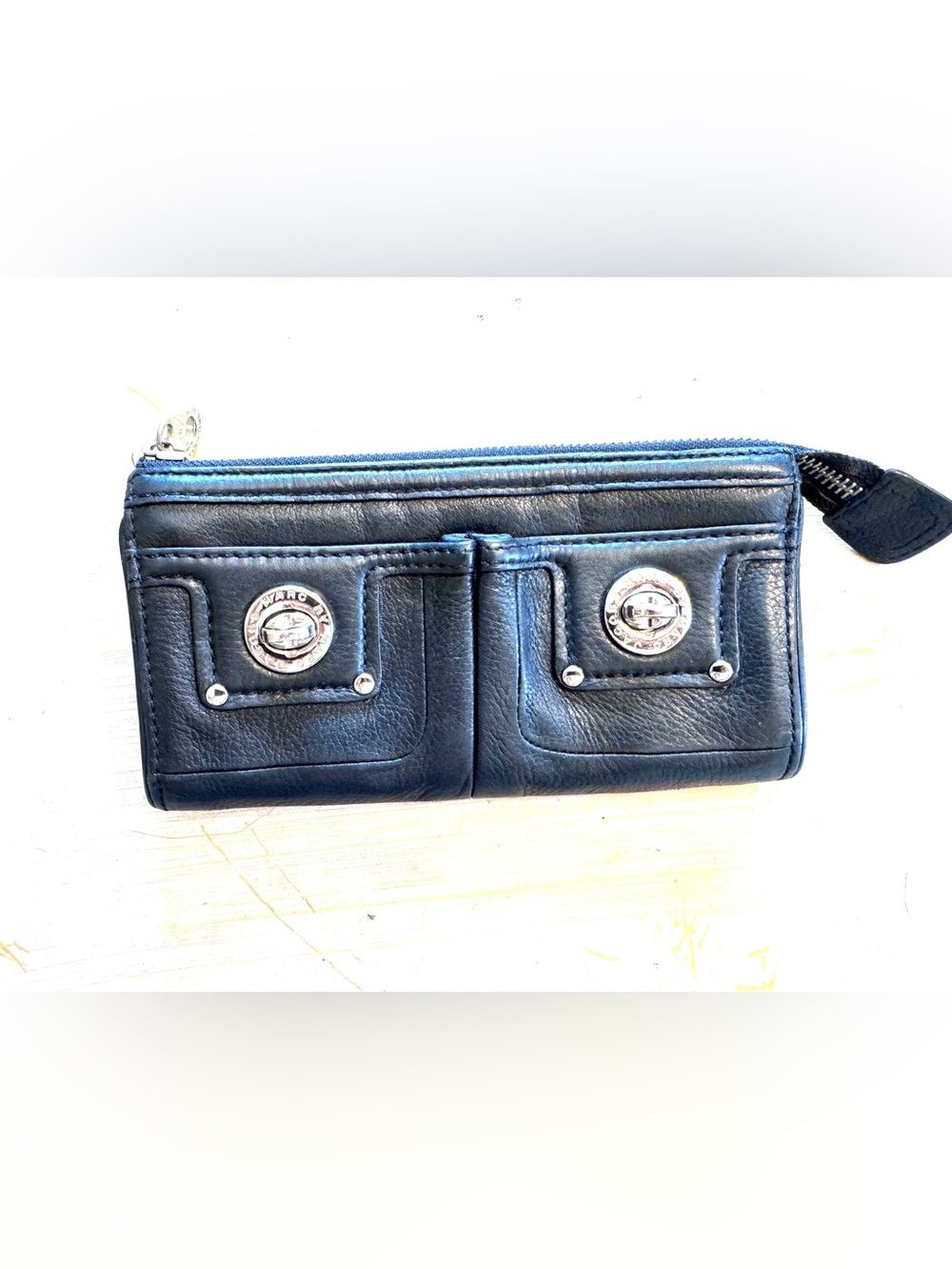 Marc by Marc Jacobs Totally Turnlock Wallet
